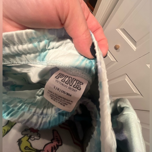 Victorias Secret PINK sweatshirt and matching ultimate leggings size large - Picture 8 of 8